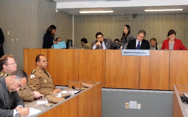 Comissão de Segurança Pública debate o roubo de veículos e a atuação de desmanches ilegais de carros