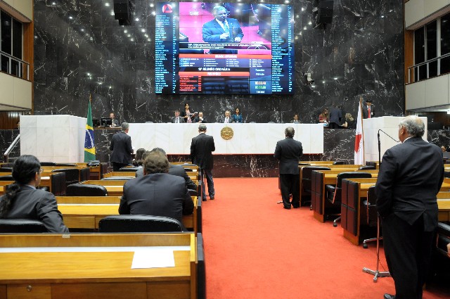 Na Reunião Ordinária de Plenário de 8 de março, foram lidas três das 14 comunicações de troca de partidos