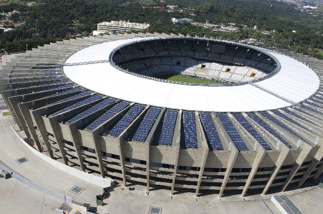 O Mineirão é o primeiro estádio sede de jogos da Copa do Mundo a possuir usina fotovoltaica em funcionamento