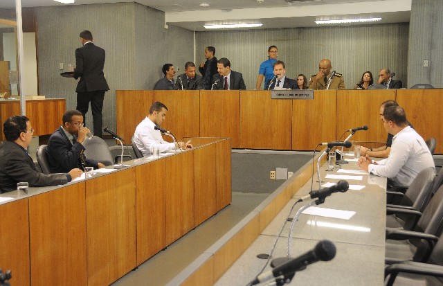 Comissão de Direitos Humanos debateu projeto sobre proteção, auxílio e assistência aos policiais e bombeiros militares, policiais civis e agentes penitenciários