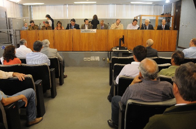 A finalidade da audiência pública da Comissão de Política Agropecuária foi discutir o aumento da violência na zona rural