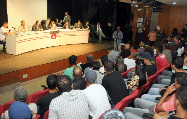 Comissão debateu a situação dos municípios atendidos pela Copanor, tendo em vista a greve de mais de 30 dias dos trabalhadores da empresa