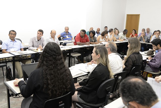 Reunidos em vários espaços da ALMG, participantes trataram do eixo infraestrutrura e logística