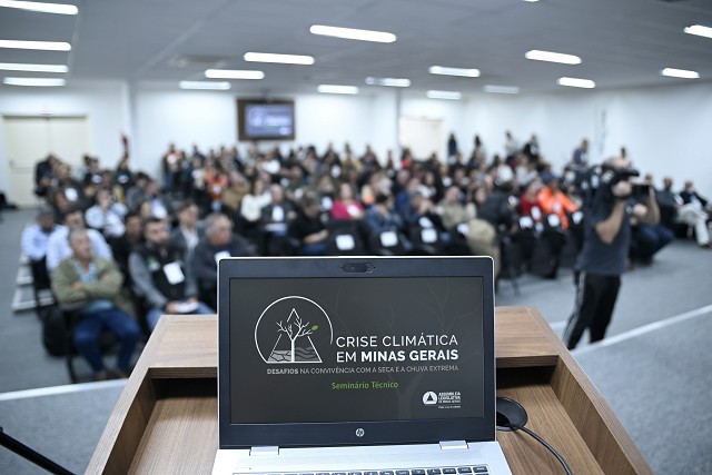 Seminário Técnico Crise Climática em Minas Gerais: desafios na convivência com a seca e a chuva extrema - Encontro Regional de Itajubá - Mesa de abertura