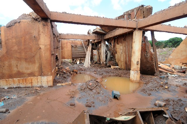 Distrito de Bento Rodrigues, em Mariana, foi atingido pelo rompimento da barragem da Samarco, em 2015 - Arquivo ALMG