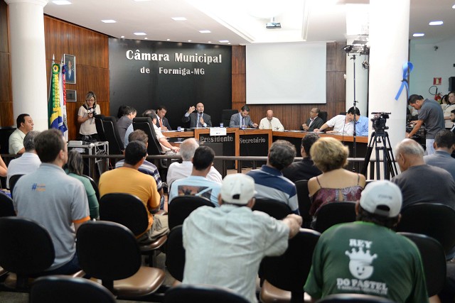 Comissão de Transporte debateu a qualidade dos serviços de internet e de telefonia móvel e fixa em Formiga, no Centro-Oeste de Minas