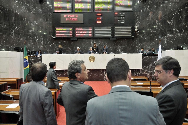 Na Reunião Ordinária também foram anunciadas mudanças nas comissões da ALMG em função da eleição do deputado Ivair Nogueira como 1º vice-presidente da Mesa