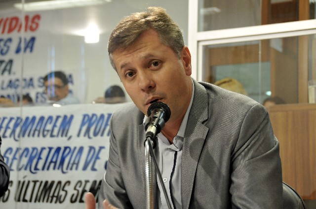 Fabiano Silva afirmou que o hospital fechou por má administração, ingerência e incompetência