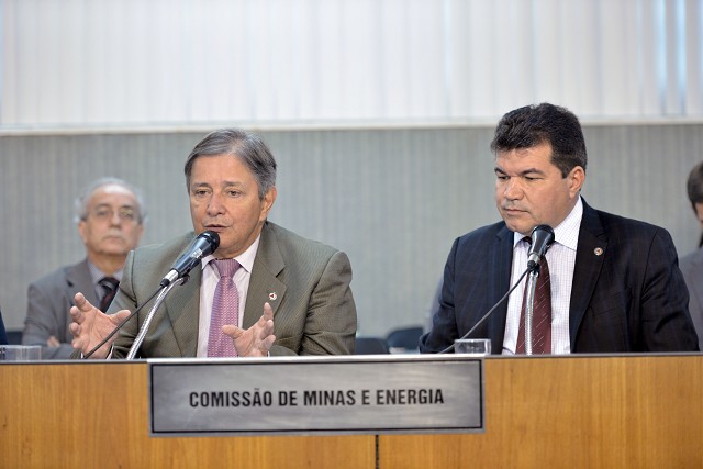 Comissão de Minas e Energia - debate sobre a formação de mão de obra técnica destinada à produção de energia solar fotovoltaica