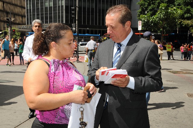 Comissão de Defesa do Consumidor e do Contribuinte - ação educativa em comemoração ao Dia Mundial dos Direitos do Consumidor