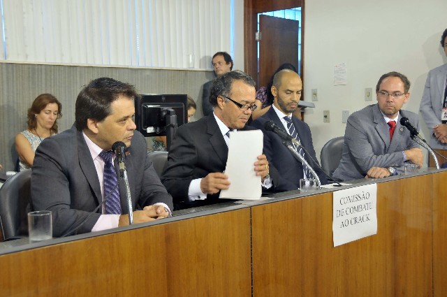 A comissão elegeu os deputados Vanderlei Miranda e Paulo Lamac para presidente e vice-presidente, respectivamente
