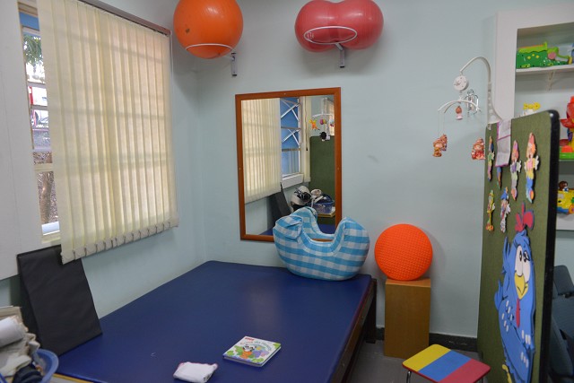 Comissão de Defesa dos Direitos da Pessoa com Deficiência - visita à Associação Mineira de Reabilitação
