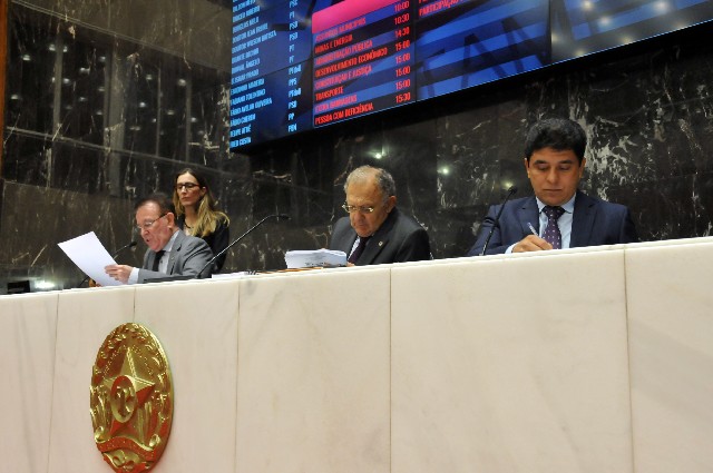 Reunião Ordinária - tarde - análise de proposições