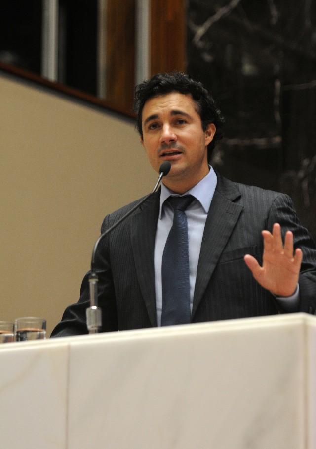 Segundo Cristiano Silveira, o PT decidiu lançar candidatos a prefeitos no maior número de municípios possíveis de MG