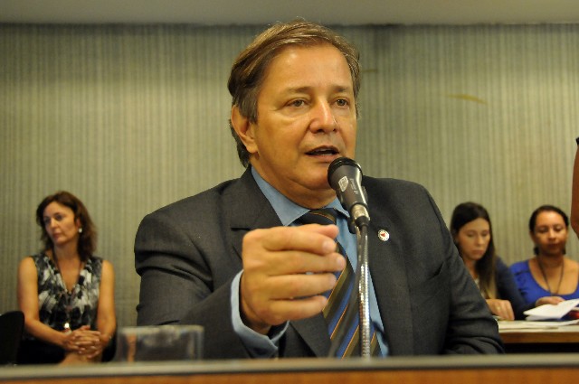 Comissão de Saúde - debate sobre criação de regiões de saúde interestaduais