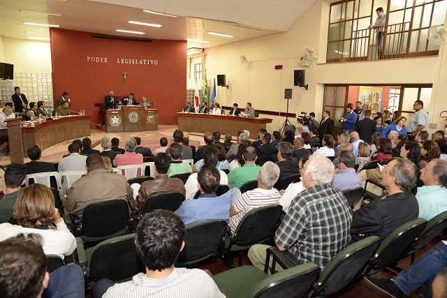 Audiência pública da Comissão de Segurança Pública reuniu centenas de pessoas na Câmara Municipal de Machado
