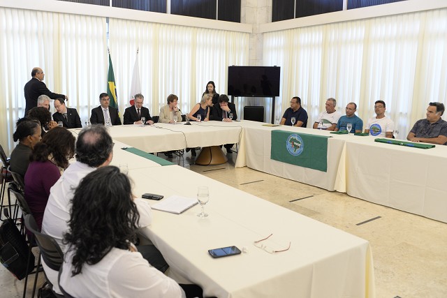 Presidente da Assembleia recebe Movimento Nacional de Catadores 
Presidente da Assembleia recebe Movimento Nacional de Catadores