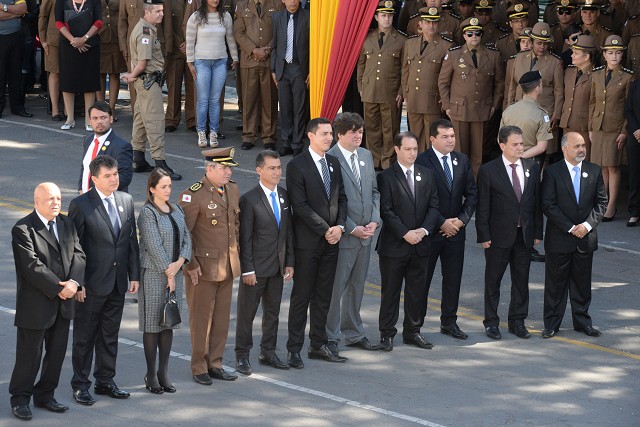 Seis deputados foram agraciados com a Medalha Alferes Tiradentes