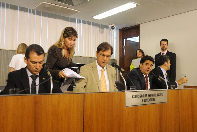 Deputados aprovam requerimentos para realização de audiências públicas