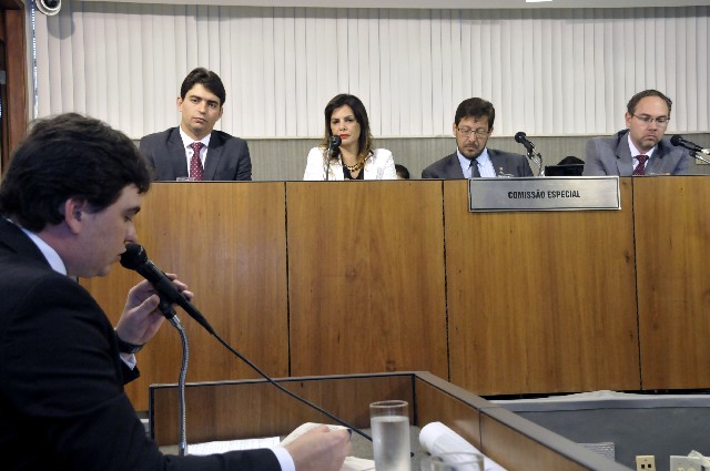 O parecer favorável à indicação de Daniel Lisbeni Marra Fonseca para o cargo de diretor-geral do IGTec agora segue para discussão e votação em turno único no Plenário
