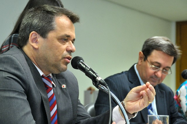 Comissão Extraordinária do Idoso - debate sobre a implementação de Conselhos do Idoso