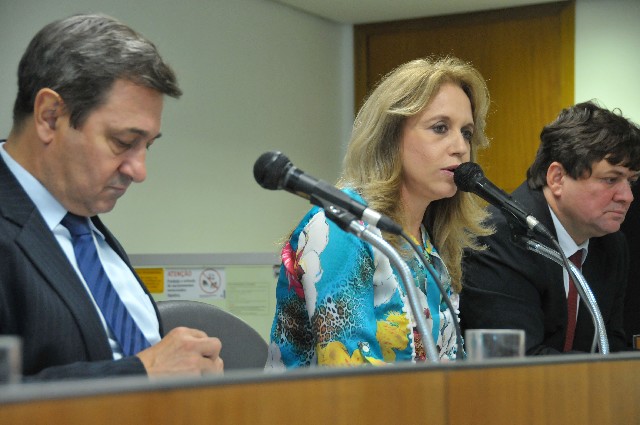 Comissão Extraordinária do Idoso - debate sobre a implementação de Conselhos do Idoso