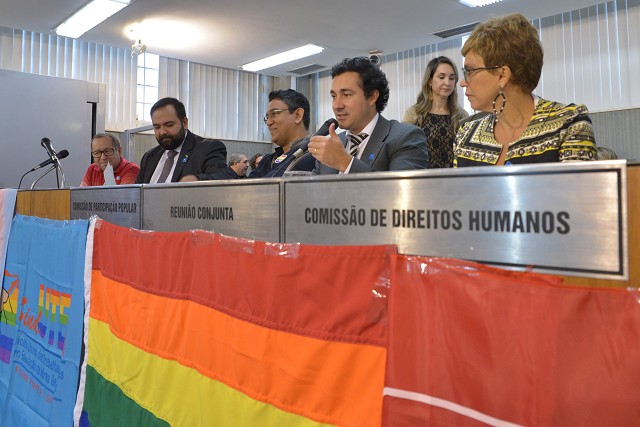 Comissões de Participação Popular e de Direitos Humanos - debate sobre o Dia Internacional de Combate à LGBTfobia