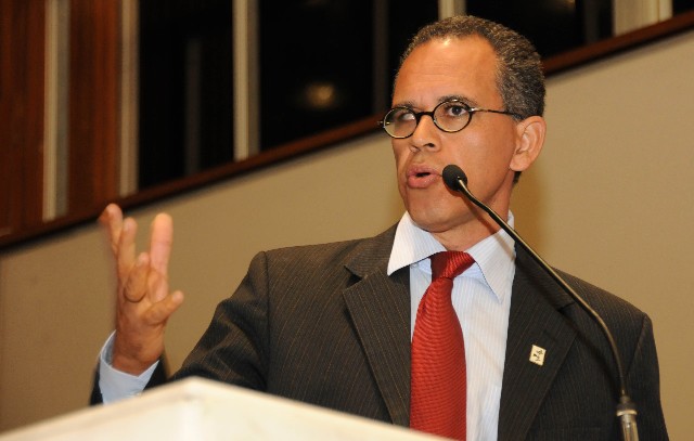 Comissão de Direitos Humanos - debate sobre os impactos sociais da atividade de mineração no Estado