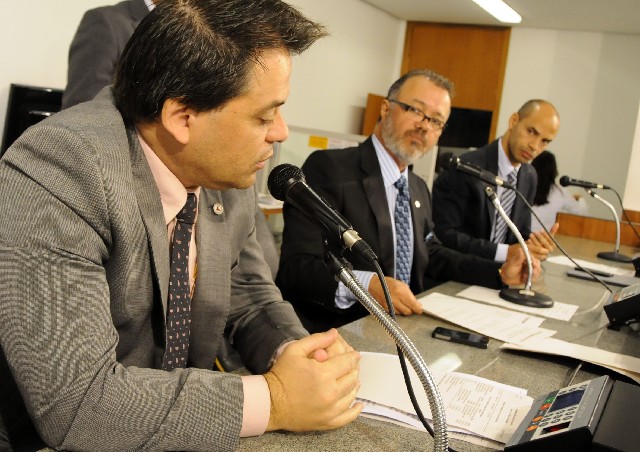 O deputado Glaycon Franco (à esq.) é o autor do requerimento