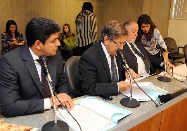 Pedido de vista do deputado Doutor Wilson Batista adiou a votação do parecer