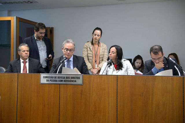 Deputados também ouviram queixas de cidadãos relativas às restrições implementadas pelo governo à isenção de ICMS para veículos destinados a pessoas com deficiência