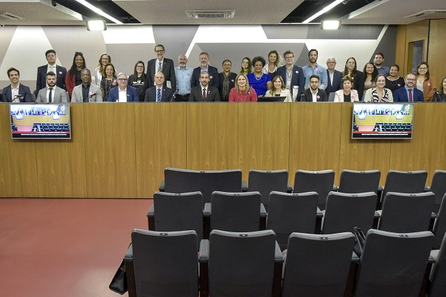 Comissão de Educação, Ciência e Tecnologia - debate sobre políticas voltadas à ciência e à inovação