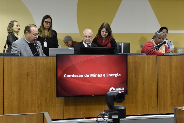 Comissão de Minas e Energia - análise de proposições