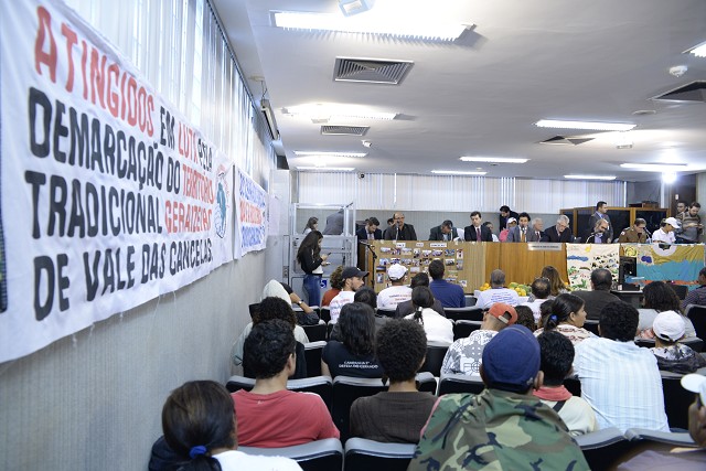 Comissão de Direitos Humanos - debate sobre os conflitos fundiários em Grão-Mogol