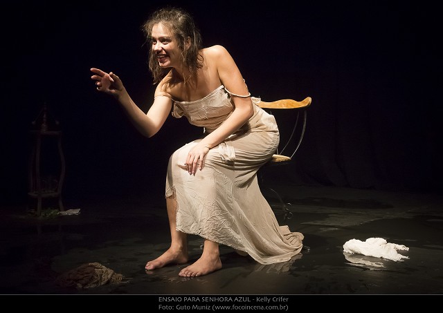 A atriz Kelly Crifer fará uma apresentação que mistura dança e teatro