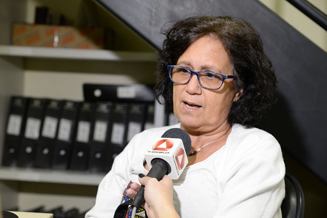 Maria Inês procurou o Procon Assembleia para esclarecer dúvidas sobre o financiamento de seu carro