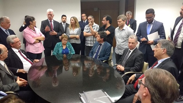 O ministro Dias Toffoli sinalizou que um acordo entre as partes é o melhor caminho