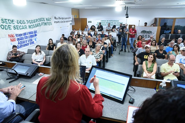 Comissão de Meio Ambiente e Desenvolvimento Sustentável - debate sobre exploração de aquífero pela Coca-Cola