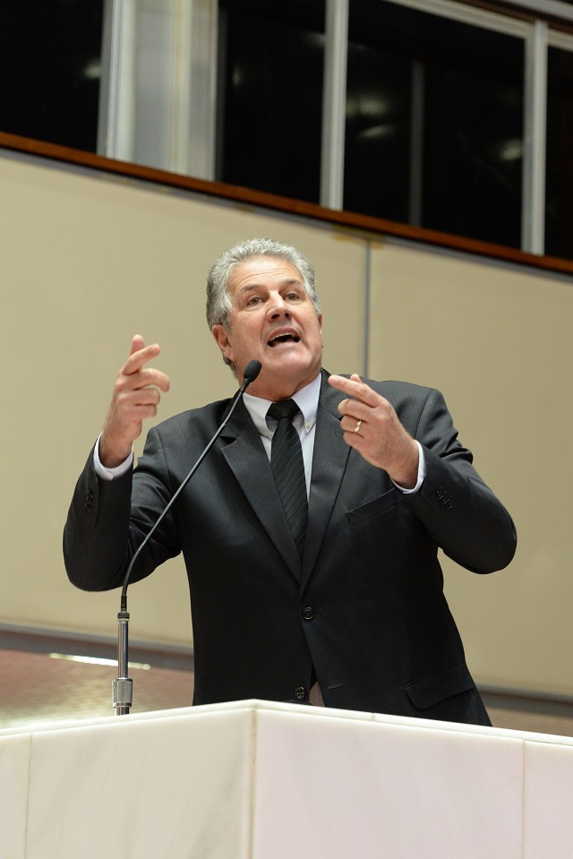 João Leite defendeu o senador Antonio Anastasia