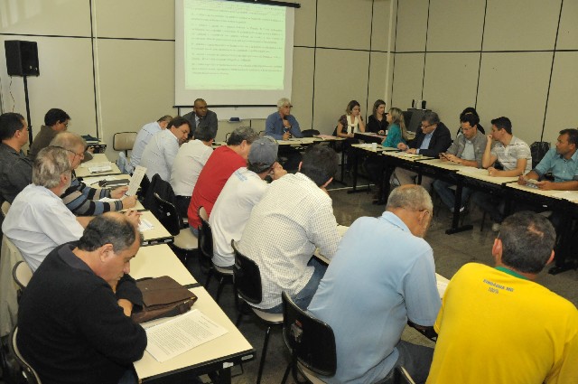 O título escolhido remete a seminários anteriores da ALMG, realizados em 1992 e 2002