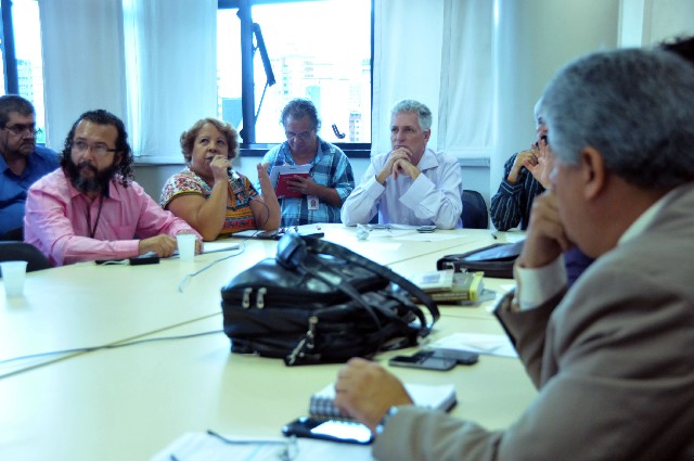 A mudança de ciclo de debates para fórum se deu em função da característica da programação