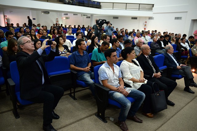 A reunião, promovida pelas Comissões de Administração Pública e de Segurança Pública, foi realizada na Câmara Municipal de Manhuaçu