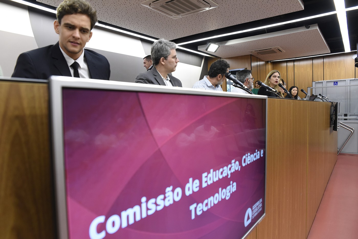 Comissão de Educação, Ciência e Tecnologia - debate sobre o uso medicinal da cannabis