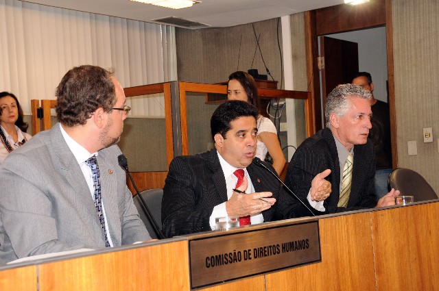 Os parlamentares consideraram que a ausência dos convocados afronta prerrogativa do Legislativo mineiro.