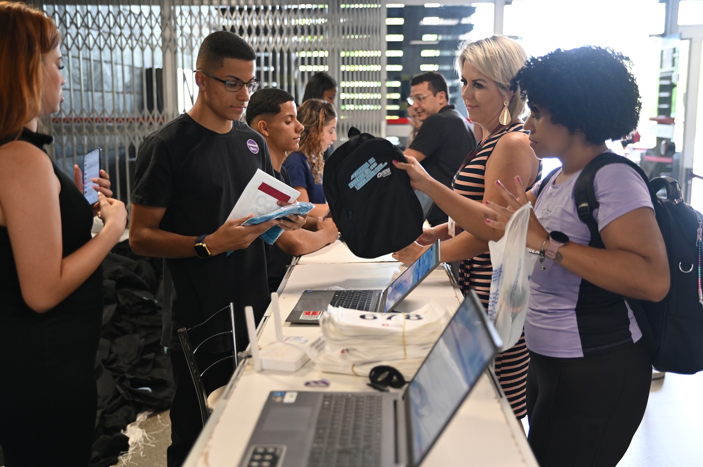 Entrega dos kits para a Corrida da Assembleia
