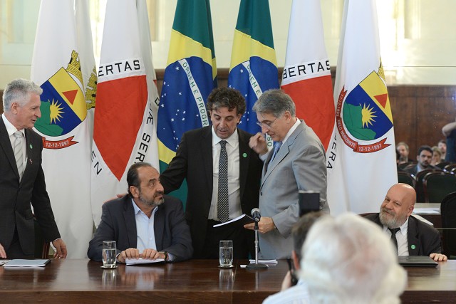 Comissão Extraordinária de Acerto de Contas entre Minas e a União - visita à Prefeitura Municipal de Belo Horizonte