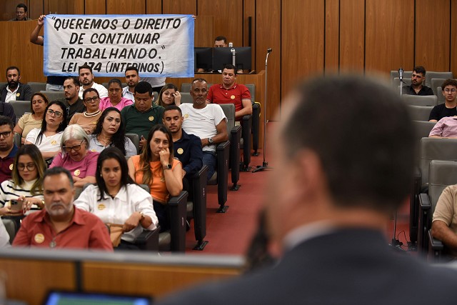 Comissão de Administração Pública - debate sobre insegurança jurídica de cartórios