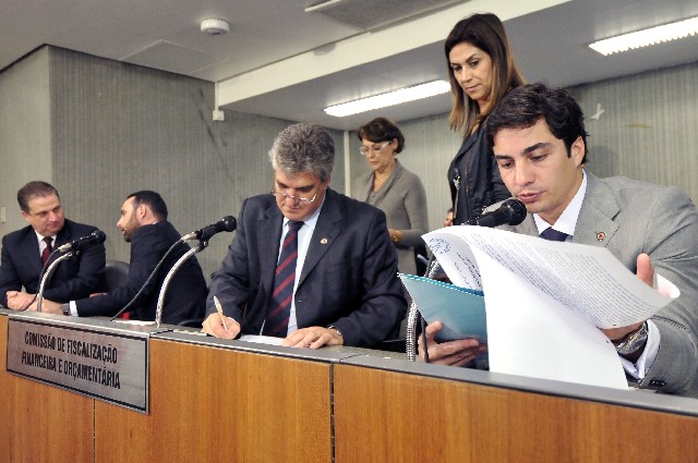 PL sobre divulgação do programa 'Mães de Minas' segue para o Plenário em 1º turno
