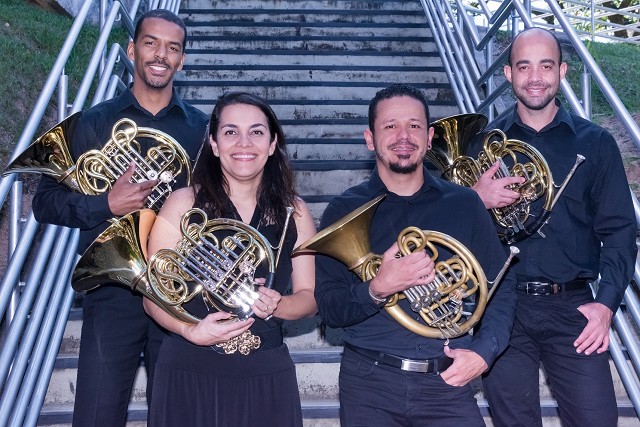 O Quarteto BH Trompas faz concertos em escolas para divulgar o instrumento