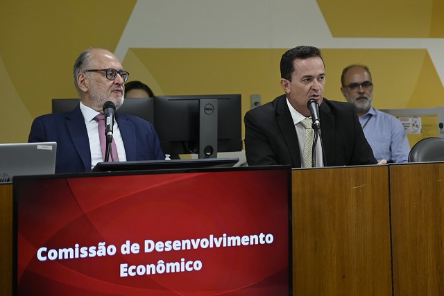 Comissão de Desenvolvimento Econômico - análise de proposições